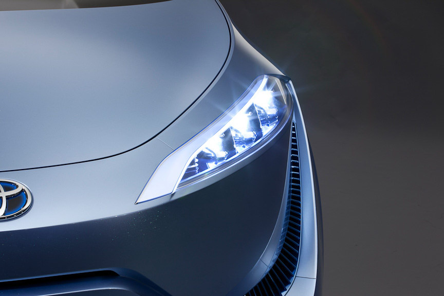 Toyota FCV R Concept Carscoop 11